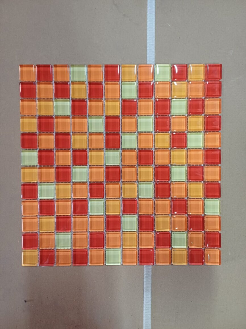 Mosaico su rete mix rosso lucido 30×30 cm