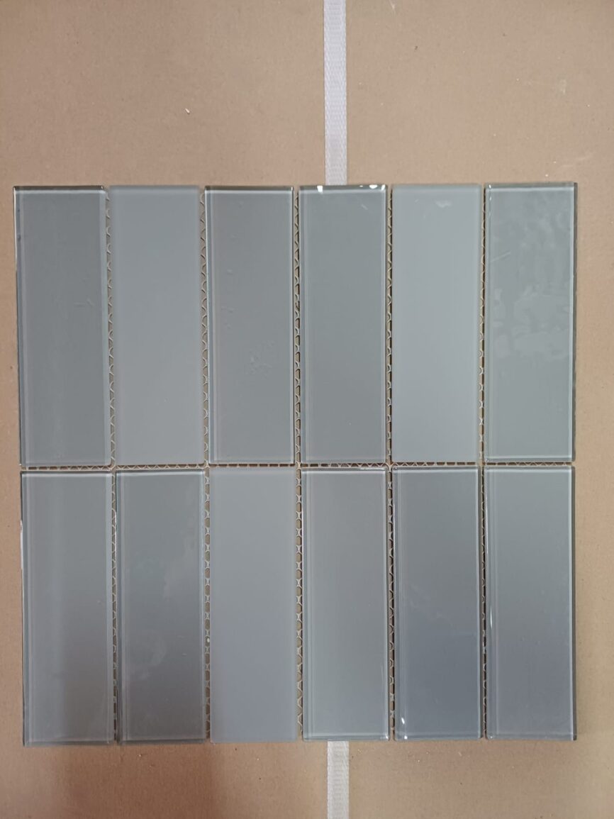 Mosaico su rete star piastrella tortora 30×30 cm