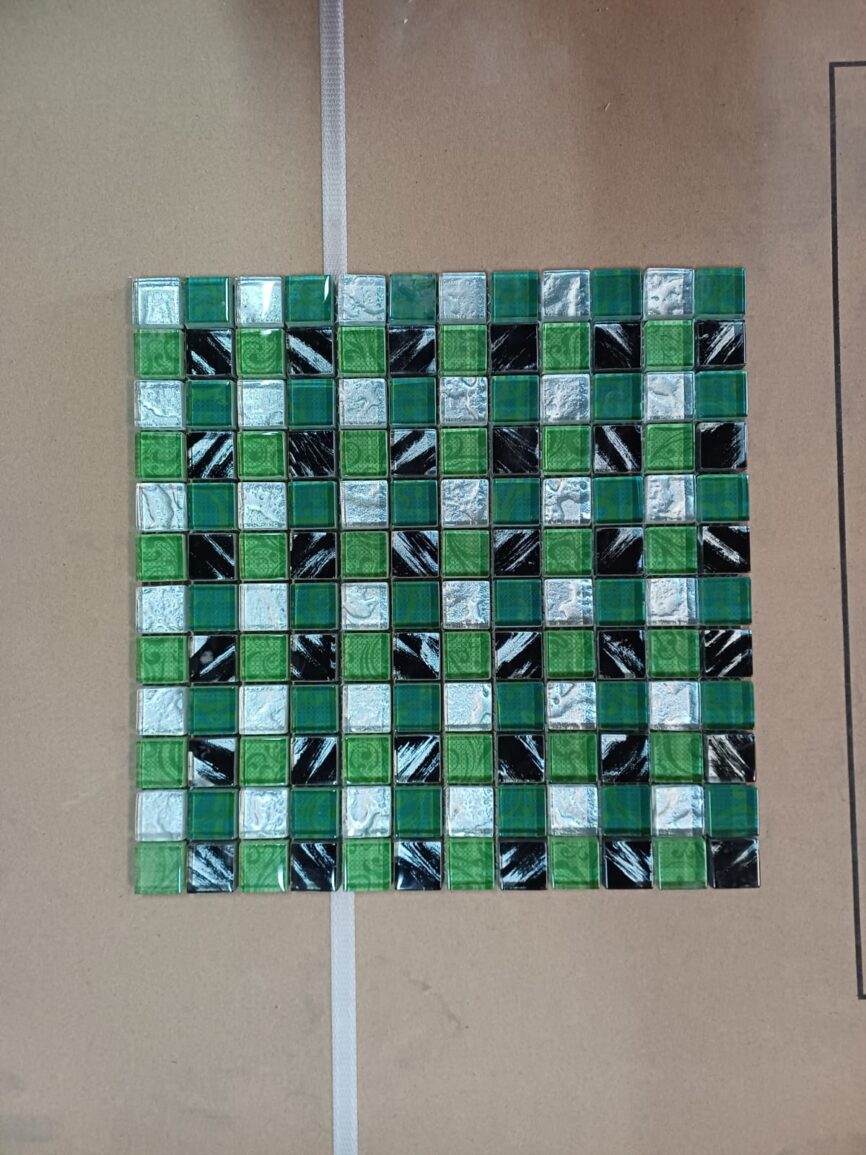 Mosaico su rete Verde 30×30 cm